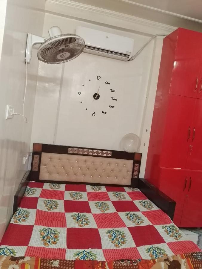 Aparna Niwas Home Stay Family Friendly 바라나시 외부 사진