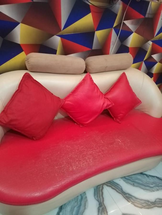 Aparna Niwas Home Stay Family Friendly 바라나시 외부 사진